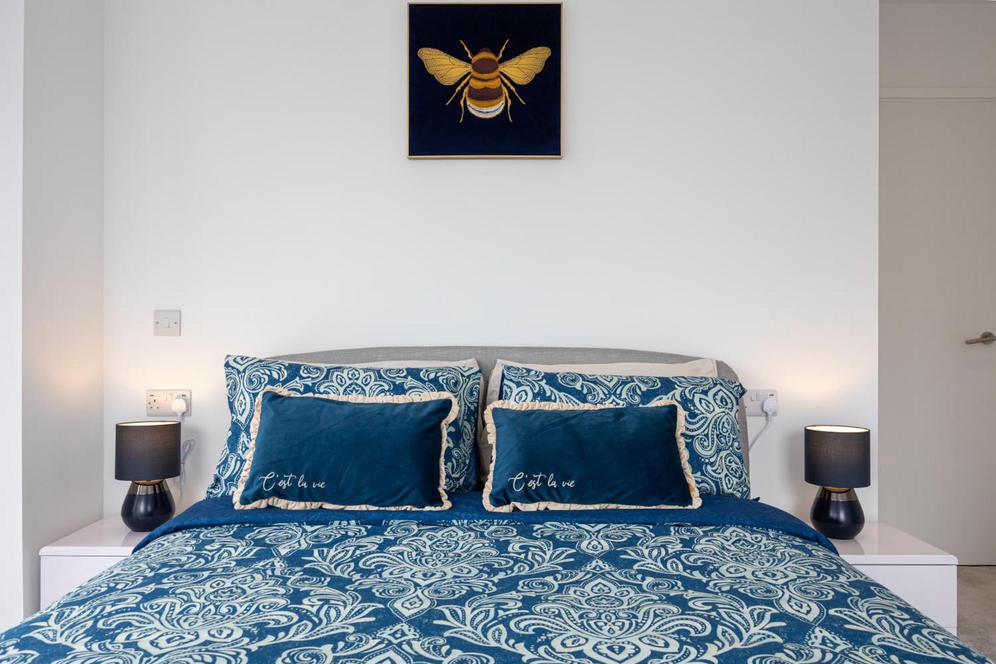 City Center Ultra-Luxe 2Bed Villa Amalfi マンチェスター エクステリア 写真