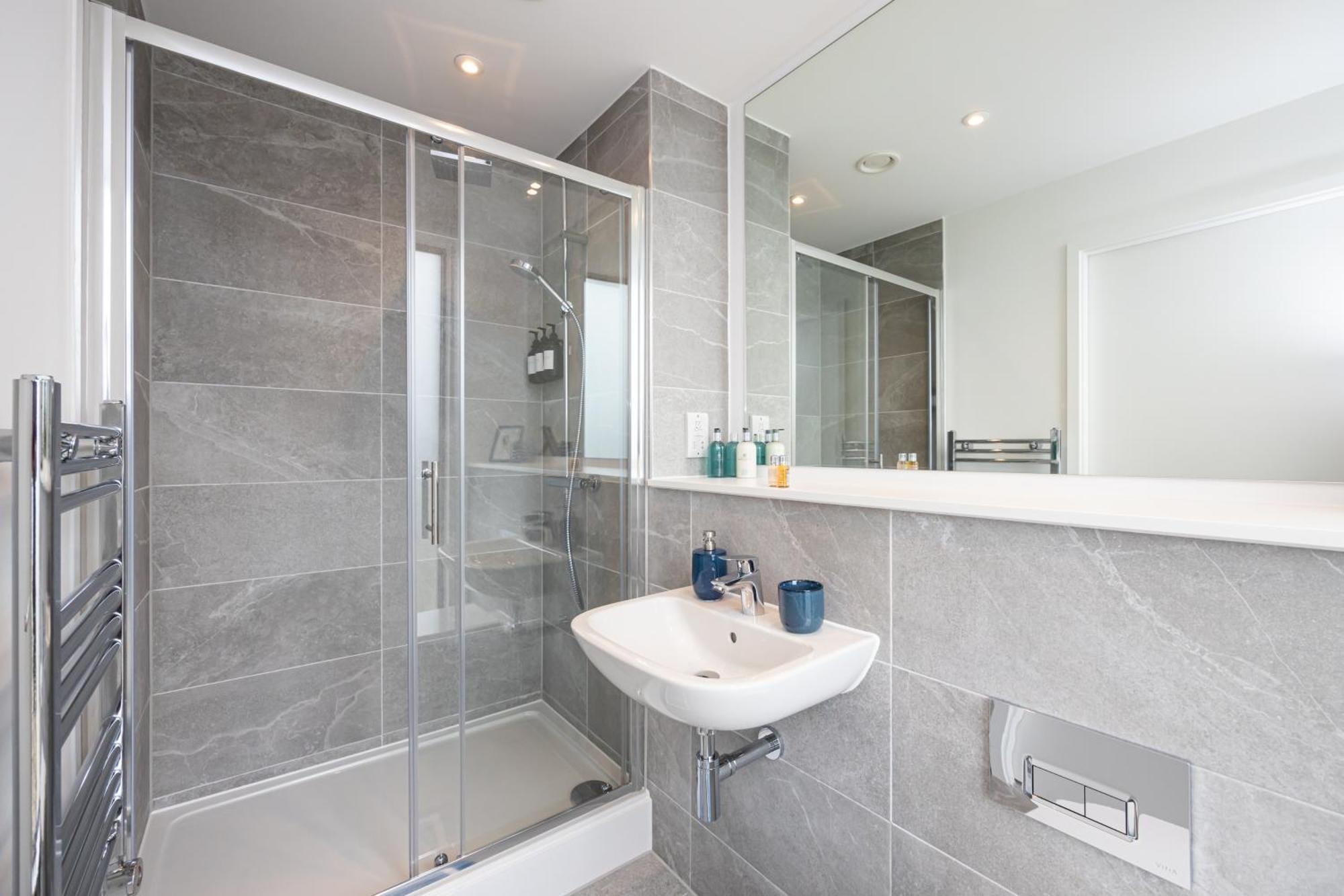 City Center Ultra-Luxe 2Bed Villa Amalfi マンチェスター エクステリア 写真